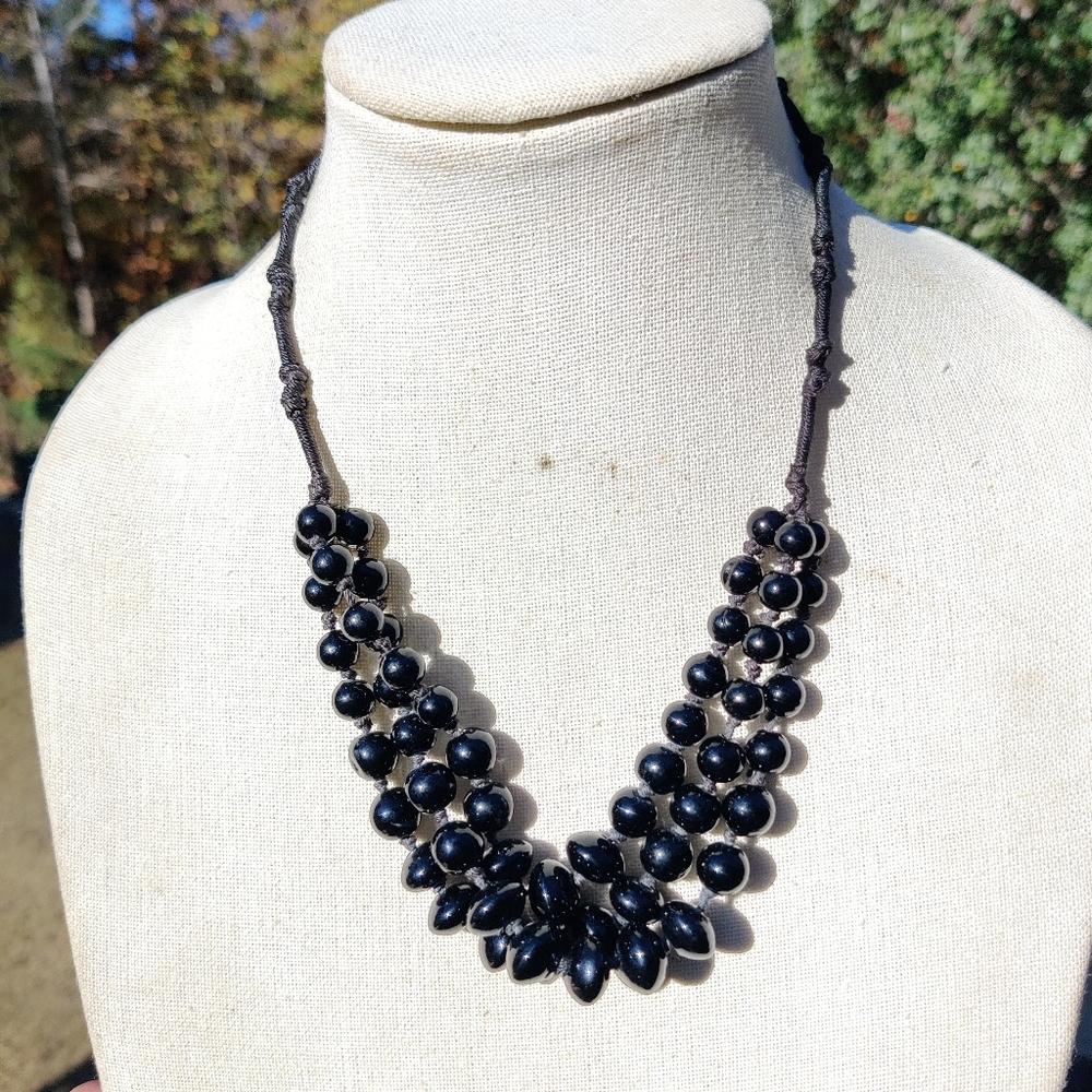 Black onyx healing/protection necklace - Picture 3 of 9